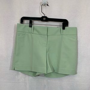 The Limited Shorts Size 10 NWT Celery Green